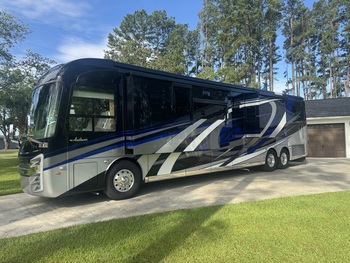 Thumbnail of RV