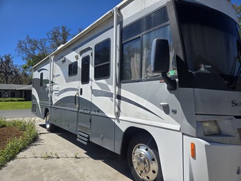 Thumbnail of RV