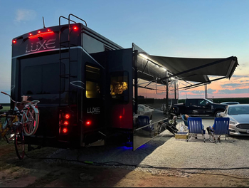 Thumbnail of RV