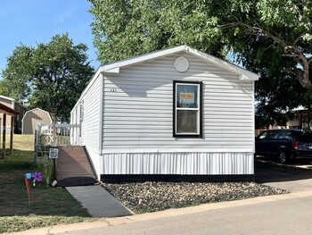 Thumbnail of mobile home