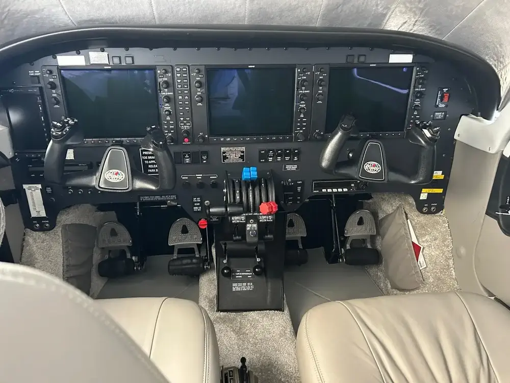 7725/piper-pa-34-220t-seneca-v-2013-flightmarket-id-7725-06311.webp