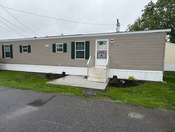 Thumbnail of mobile home