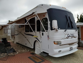 Thumbnail of RV