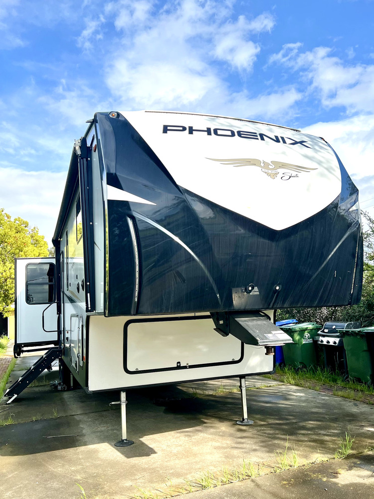 Photo of Rv