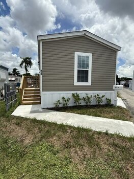 Thumbnail of mobile home