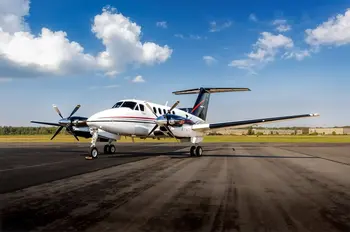 7682/beechcraft-king-air-b200-1981-flightmarket-id-7682-05430.webp