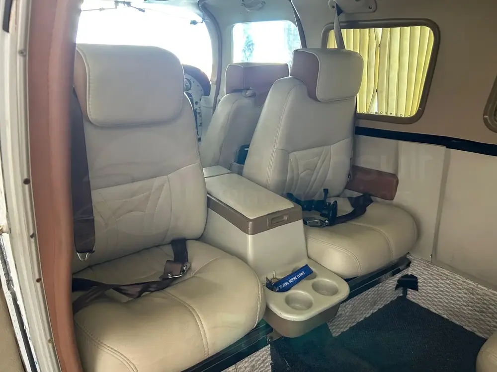 7485/neiva-piper-emb-810d-seneca-iii-1983-flightmarket-id-7485-28333.webp