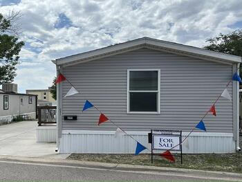 Thumbnail of mobile home