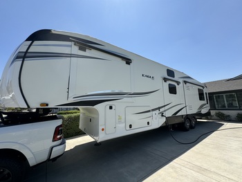 Thumbnail of RV