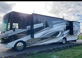 Thumbnail of RV