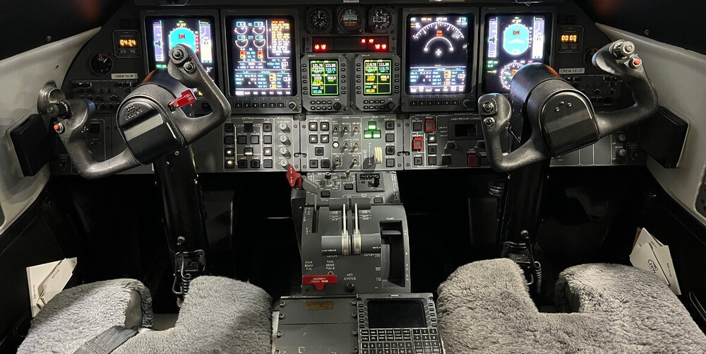 6374/learjet-45-2000-4-venda-flightmarket-0658.jpg