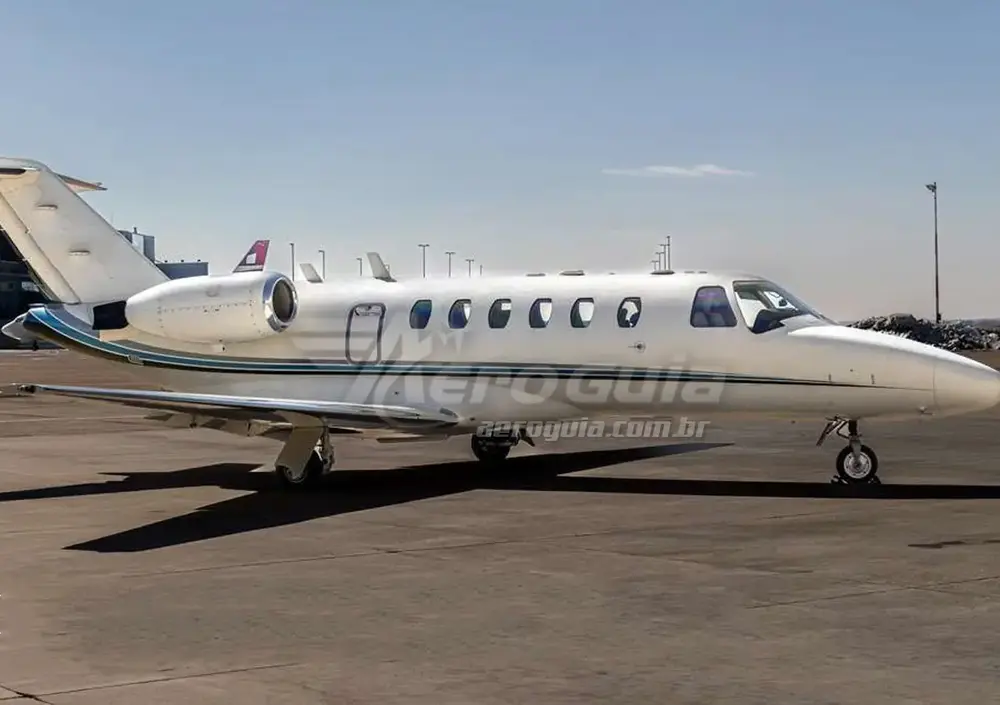 7177/cessna-citation-cj2-2000-flightmarket-id-7177-31380.webp