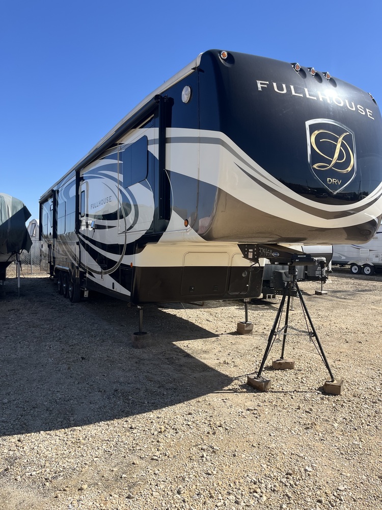 Photo of Rv