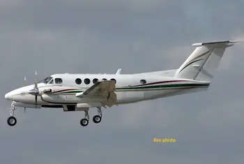 7846/beechcraft-king-air-b200-1998-flightmarket-id-7846-49170.webp