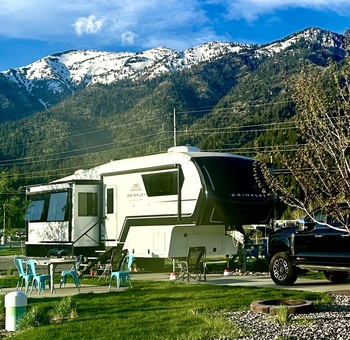 Thumbnail of RV