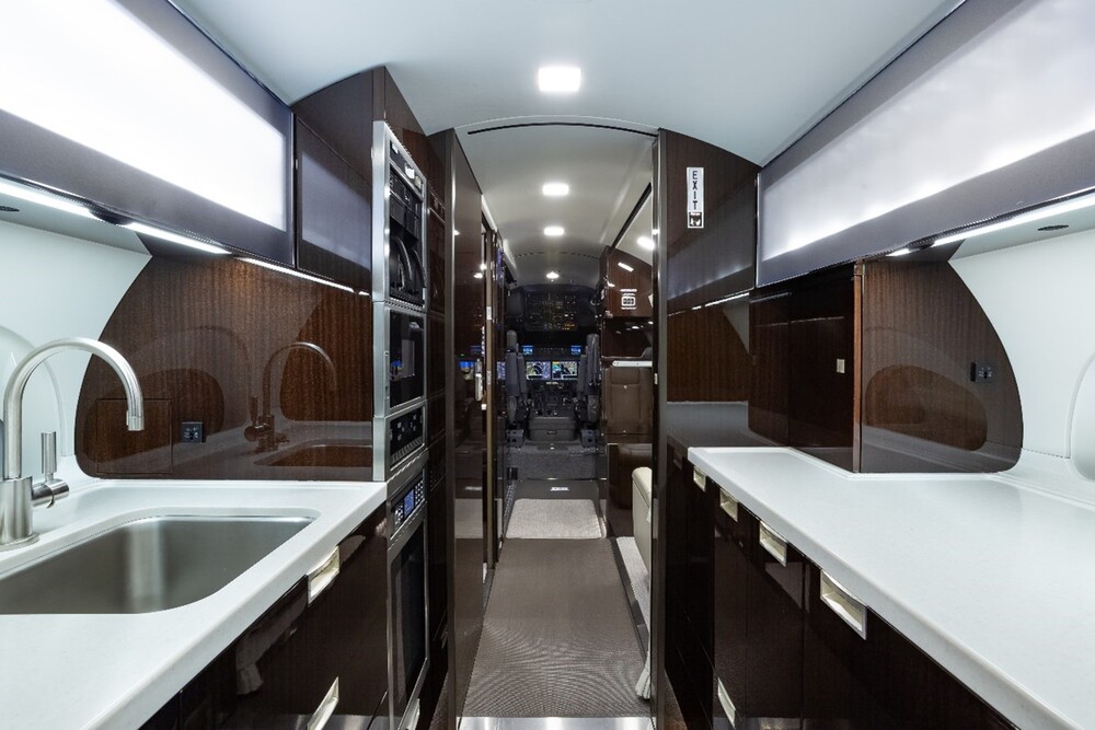 6124 interior5.jpg