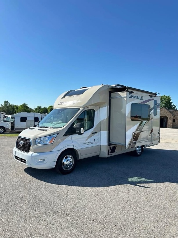 Photo of Rv