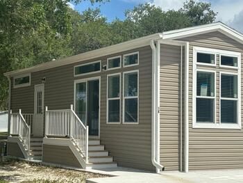 Thumbnail of mobile home