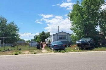 Thumbnail of mobile home