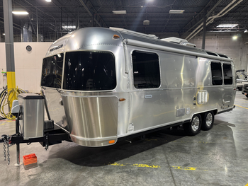 Thumbnail of RV
