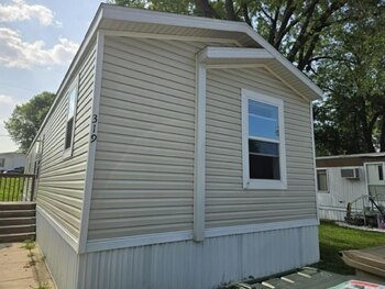Thumbnail of mobile home