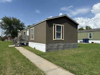Thumbnail of mobile home