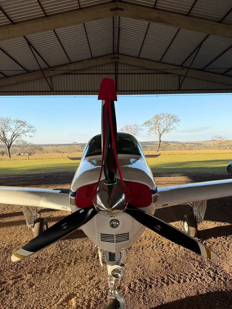 7925/beechcraft-bonanza-f33a-1991-flightmarket-id-7925-312710.webp