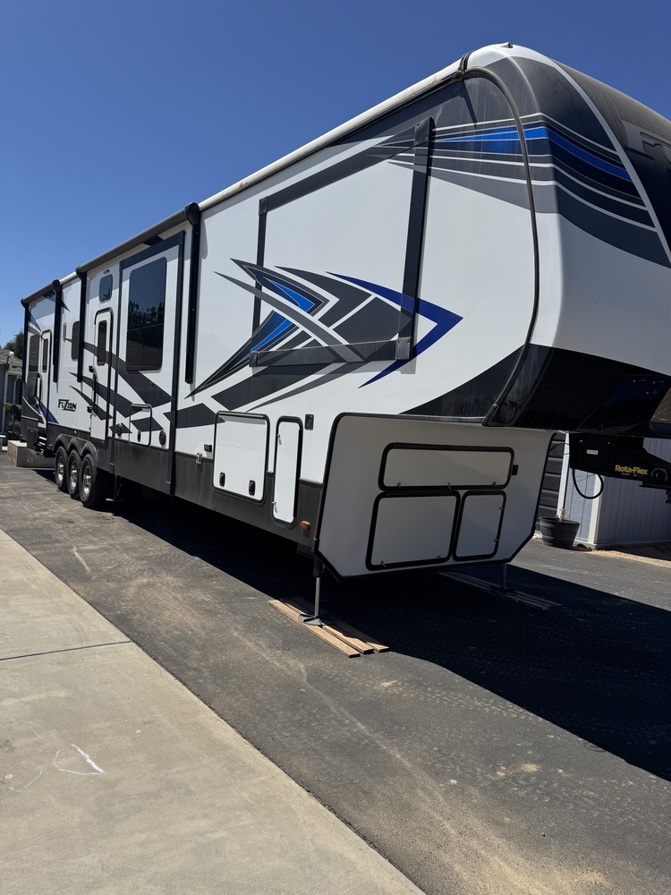 Photo of Rv