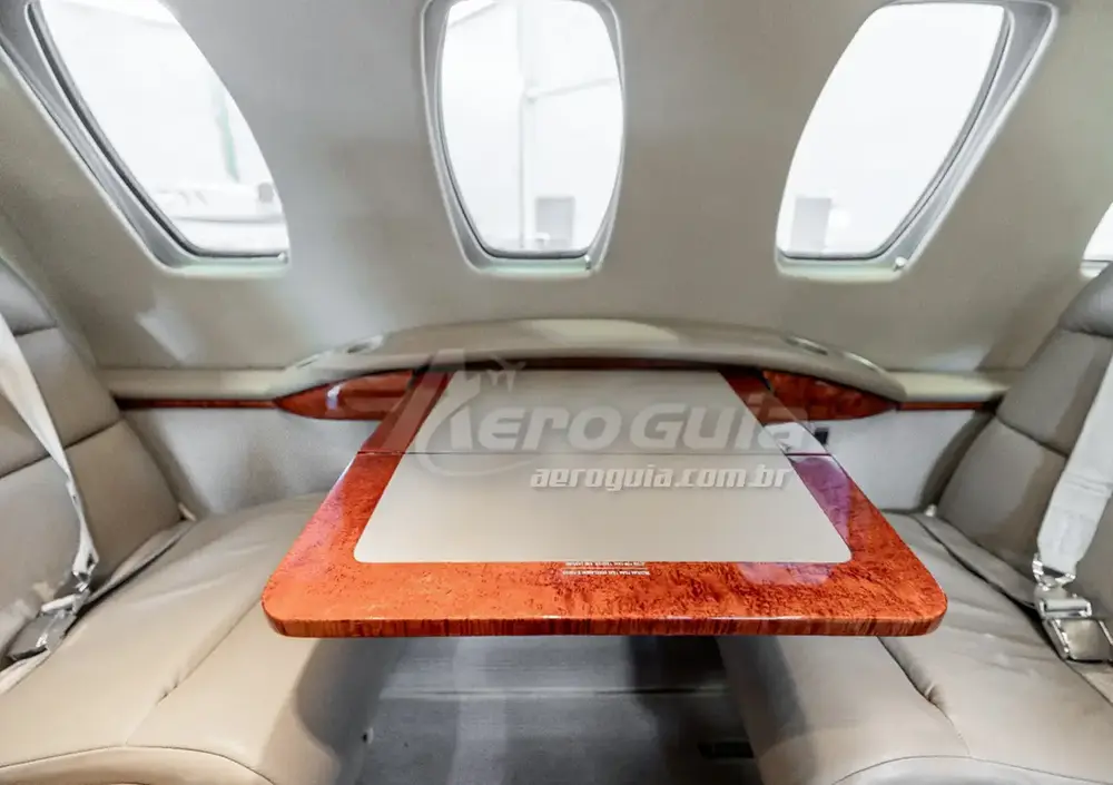 7177/cessna-citation-cj2-2000-flightmarket-id-7177-31387.webp
