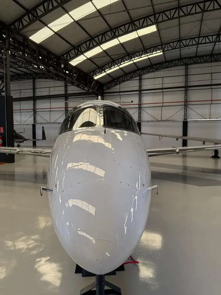 7887/beechcraft-beechjet-400-2010-flightmarket-id-7887-26026.webp