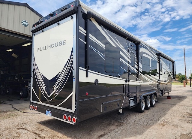 Photo of Rv