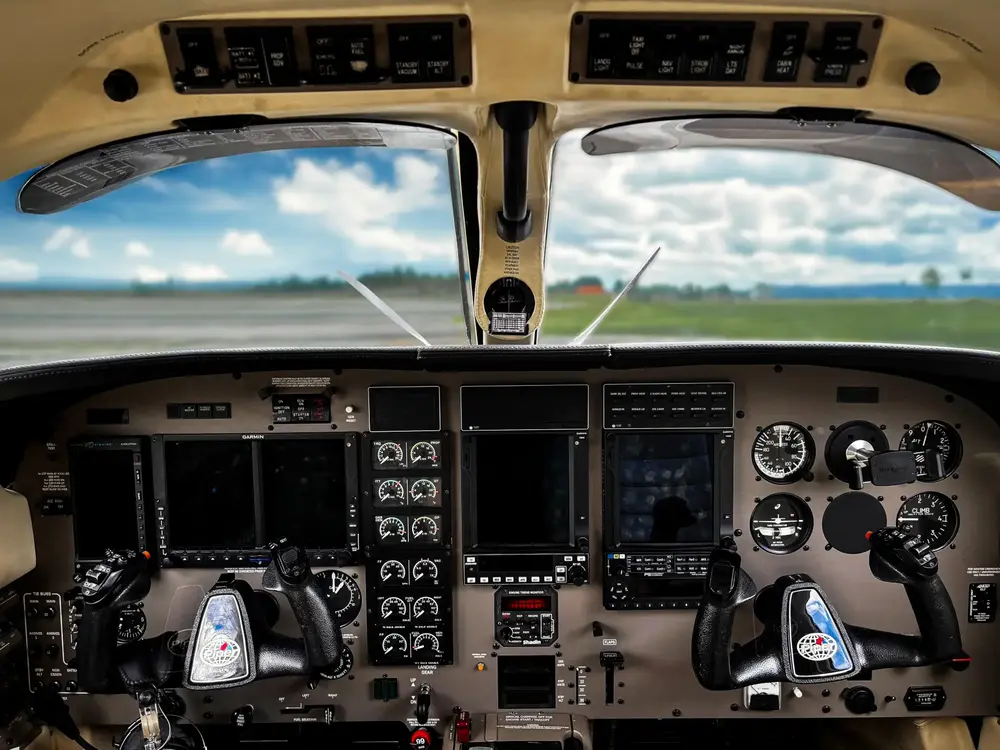 7679/piper-pa-46-350p-malibu-mirage-1999-flightmarket-id-7679-02453.webp