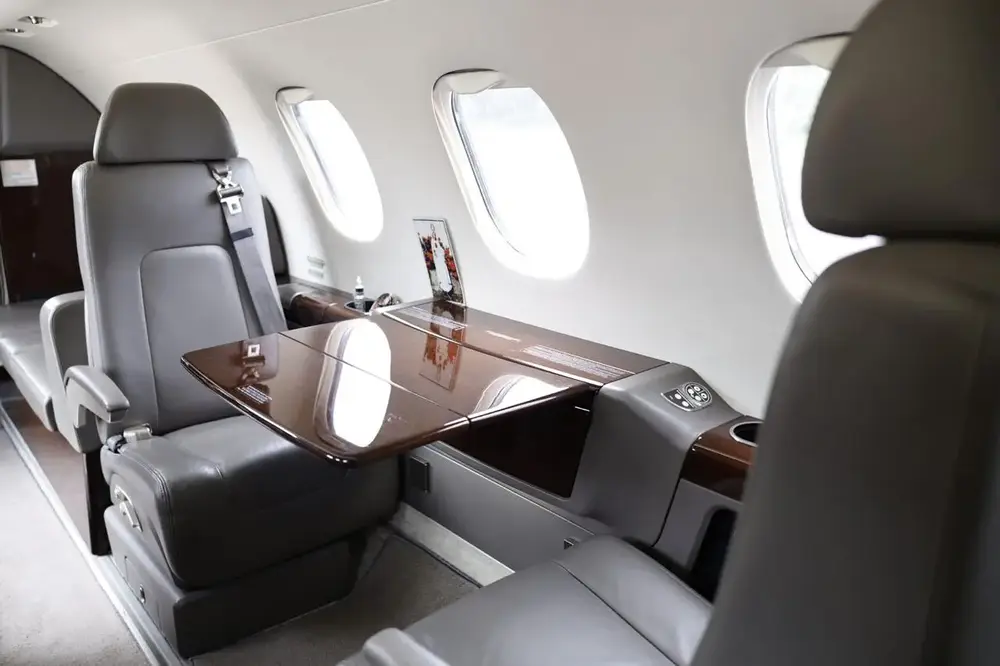7311/embraer-phenom-300-2018-flightmarket-id-7311-48232.webp