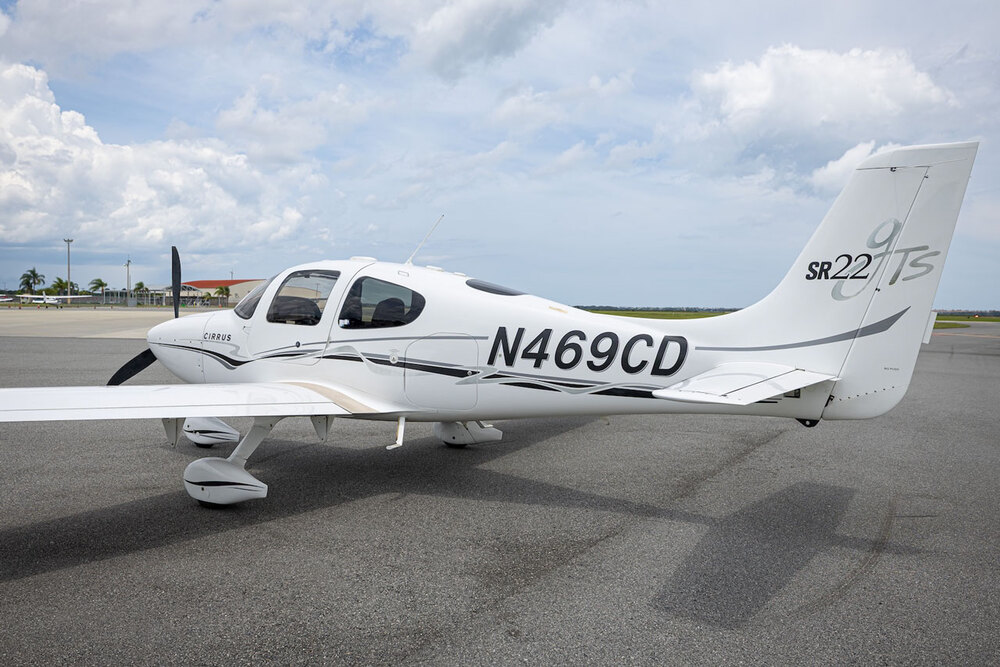 N469CD-3_1.jpg