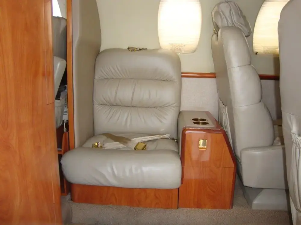 7882/cessna-citation-jet-525-1998-flightmarket-id-7882-06393.webp