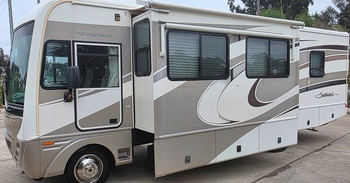 Thumbnail of RV