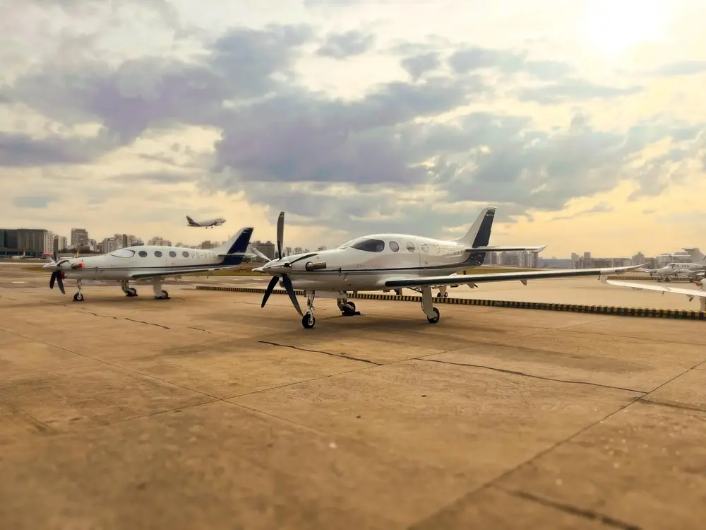 7164/epic-e1000-2024-flightmarket-id-7164-13457.webp