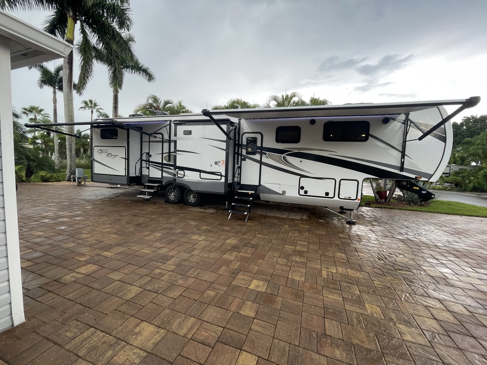 Photo of Rv