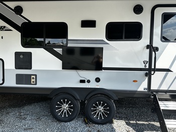 Thumbnail of RV