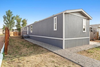 Thumbnail of mobile home