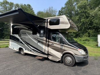 Thumbnail of RV