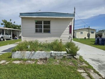 Thumbnail of mobile home