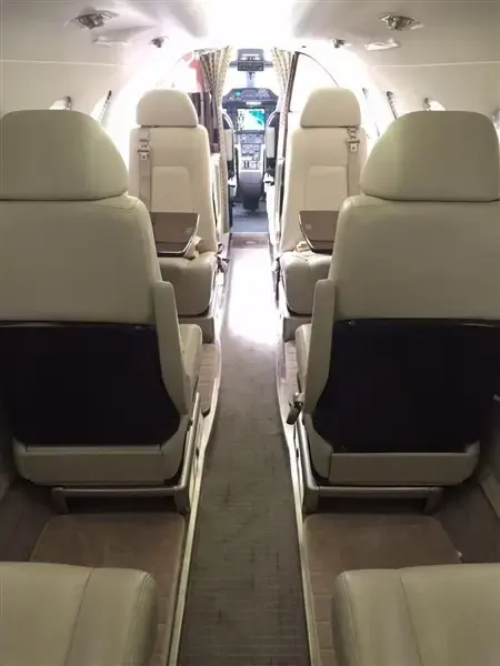7916/embraer-phenom-300-2014-flightmarket-id-7916-07168.webp
