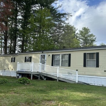 Thumbnail of mobile home