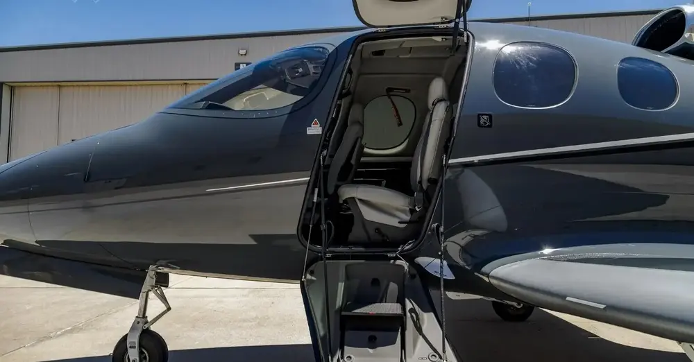 7202/cirrus-vision-jet-g2-plus-2021-flightmarket-id-7202-32044.webp