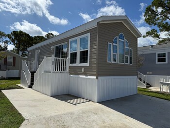 Thumbnail of mobile home