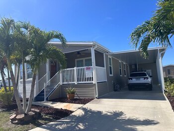 Thumbnail of mobile home