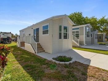 Thumbnail of mobile home