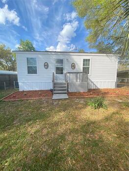 Thumbnail of mobile home