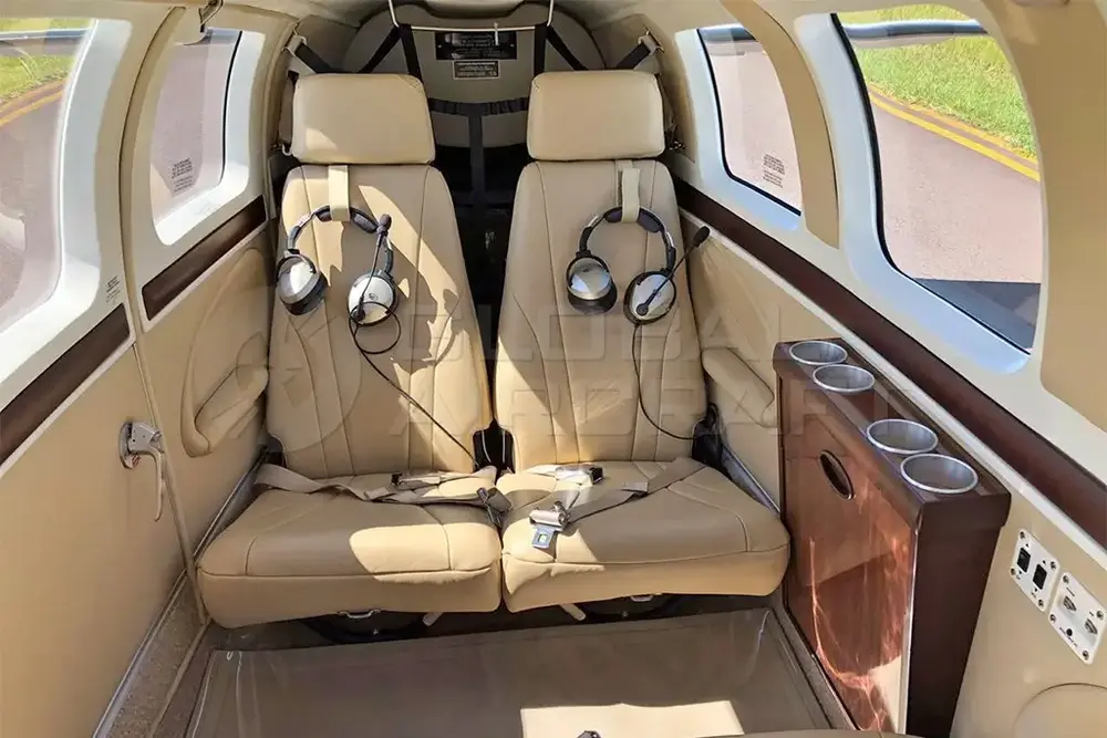 4519/beechcraft-baron-g58-2011-6-venda-flightmarket-3041.jpeg